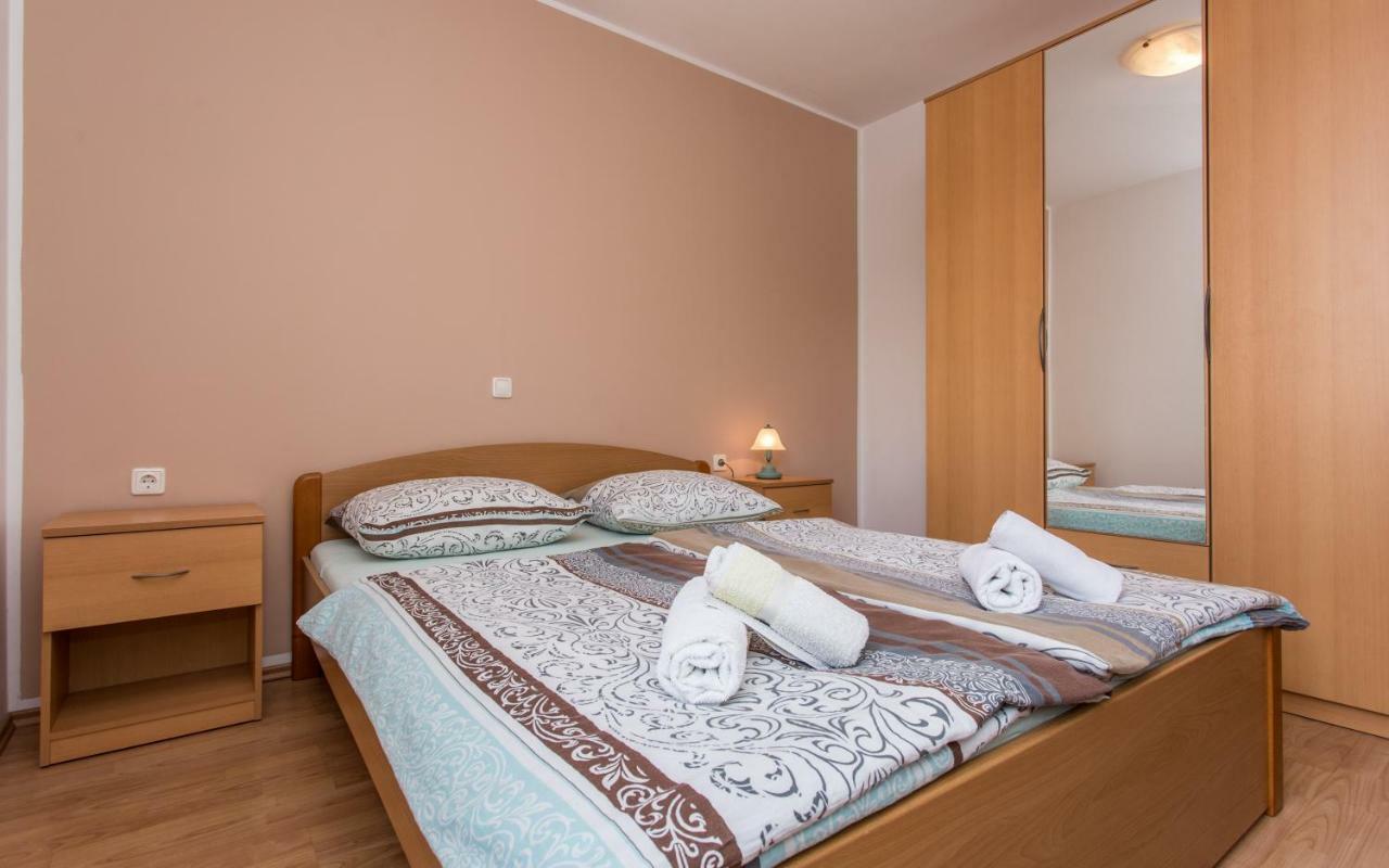 Apartments Kraljic I Baška Exterior foto