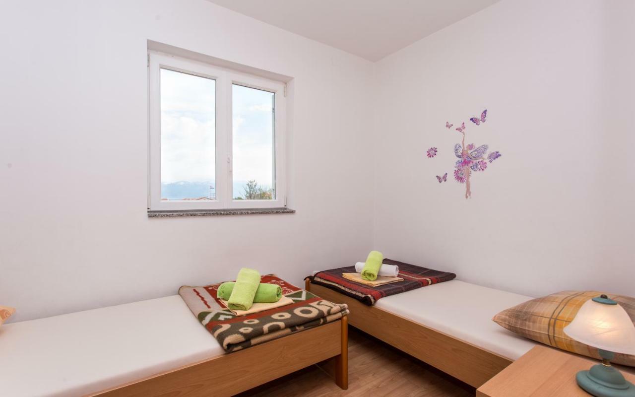 Apartments Kraljic I Baška Exterior foto